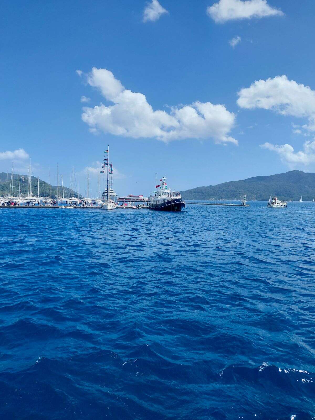 İsrail Ablukasını Kırmak İçin Marmaris’ten Yola Çıktılar: 54 Tekneli “Küresel Sumud Filosu” Gazze’ye Açıldı 12